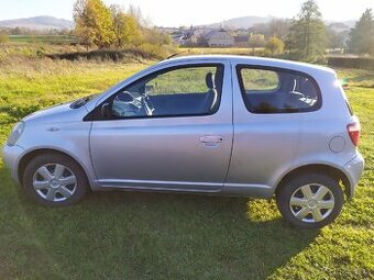 Toyota Yaris 1.0 VVTi, r.v. 2000