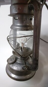 Petrolejová lampa Meva 863