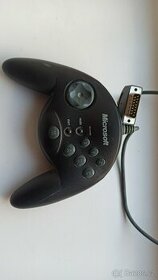 Microsoft game pad - 1