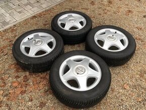 Kola Opel s zimními pneu 195/60 r15