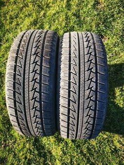 Zimní pneu 195/50R15 Arivo vzorek 90%