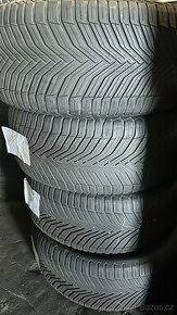 Celoroční pneu 275/45 R20 Michelin