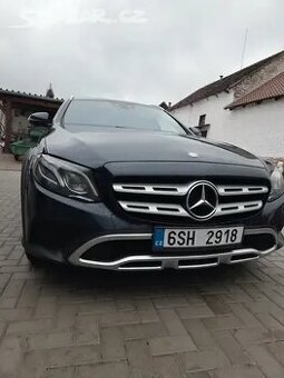 MB E 220d 4Matic,AllTerrain,Tažné,Webasto,Kamera.