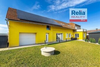 Prostorný dům s velkým potenciálem, 249 m2 - Polní Chrčice