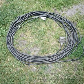 Prodlužovací kabel na 380V