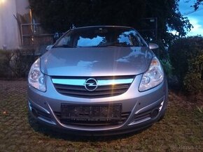 Opel Corsa 1.3 i 2010 tažné zařízení