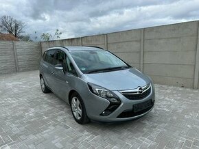 Opel Zafira 1.4 i 103 kw r.v. 2014 Automat. 126 tis. km