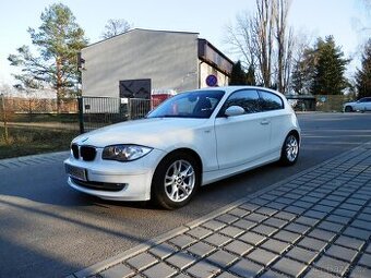 BMW 118i, Klima, Tažné.