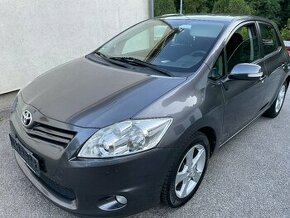 TOYOTA AURIS 1,6 97KW LIFE FACELIFT 98TKM