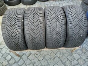 245/45/17 zimni pneu MAXXIS 245/45 R17 - 1