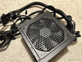 Seasonic 650W Zdroj (PSU)