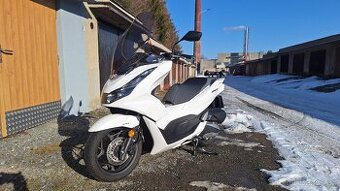 Honda PCX 125 - r.v. 2022 - 1