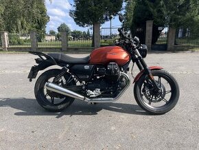 Moto Guzzi V 7 - 1