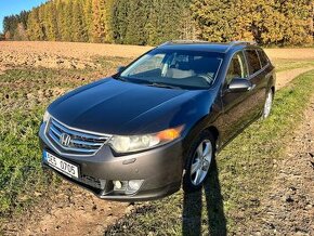 Honda Accord tourer 2,2 i-DTEC