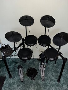 Elektronické bicí Alesis Nitro Mesh Kit