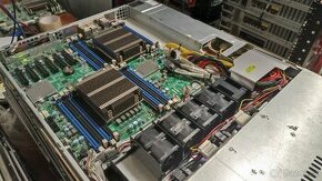 [Nestartuje] 1U Supermicro, X9DRD-7LN4F, 2xE5-2600 - 1