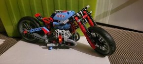 Lego technic motorka