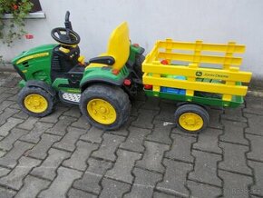 Traktor John Deere elektrický - 1