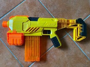 NERF STRIKE FLYTE CS-10 PISTOLE AUTOMATICKÁ