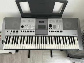 Syntezátor Yamaha PSR E413