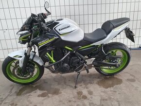 KAWASAKI Z650 2021 perfektní stav 15933km