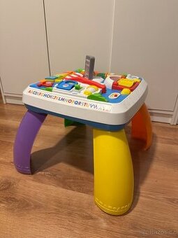 Pejskův stoleček Fisher-price interaktivní stolek