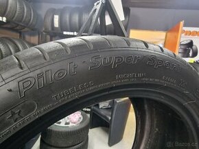 Michelin Pilot Super Sport 2×245/40 R18 a 2×285/35 R19