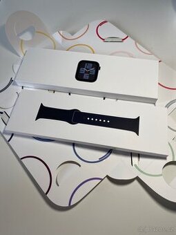 Apple Watch SE (Gen 2) 44mm NOVÉ - 1