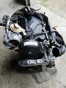 Motor kompletní BXE 1.9Tdi 77Kw