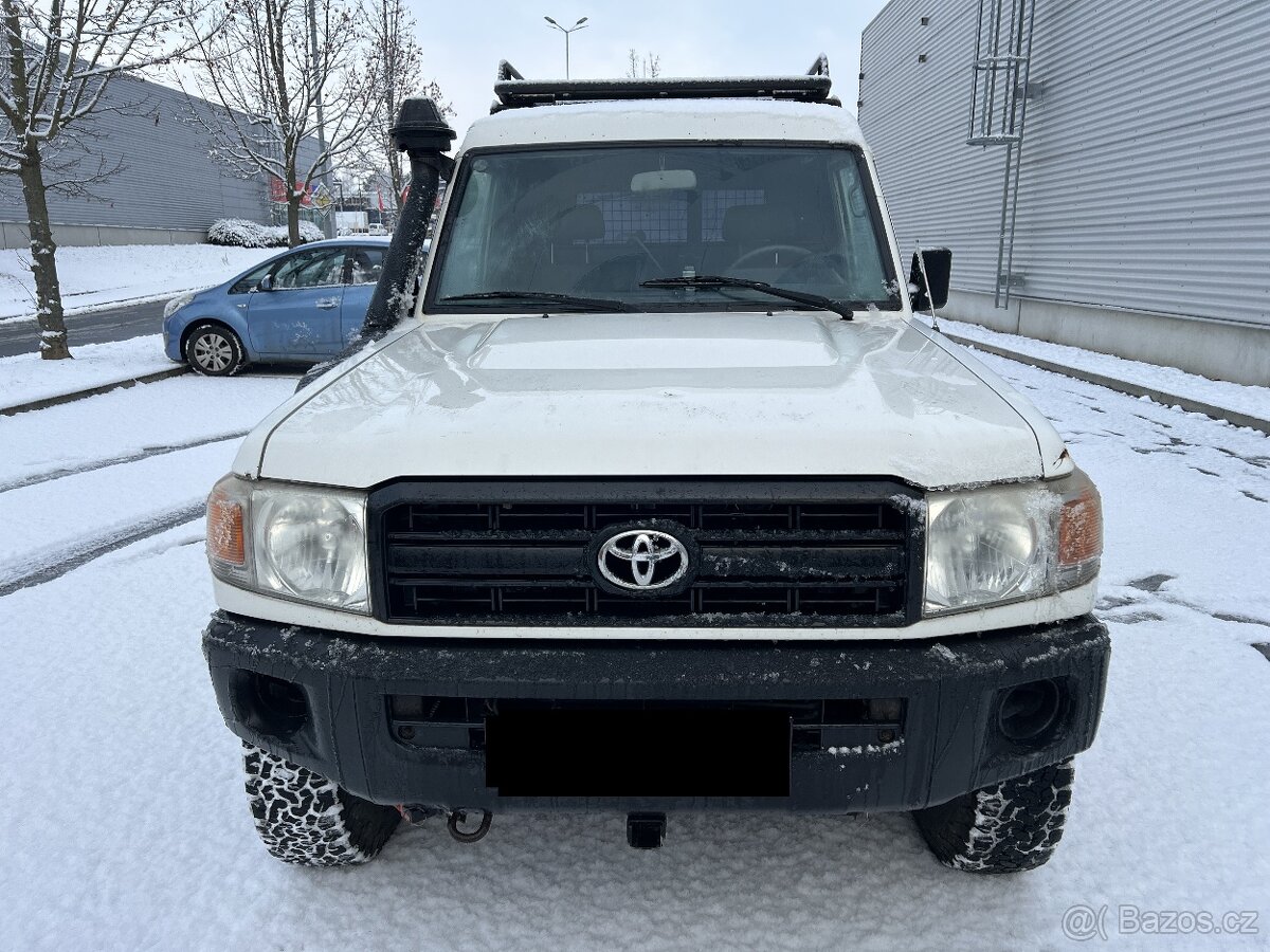 Toyota Landcruiser HZJ 78, 4.2 D/96 kw, 211 000 km