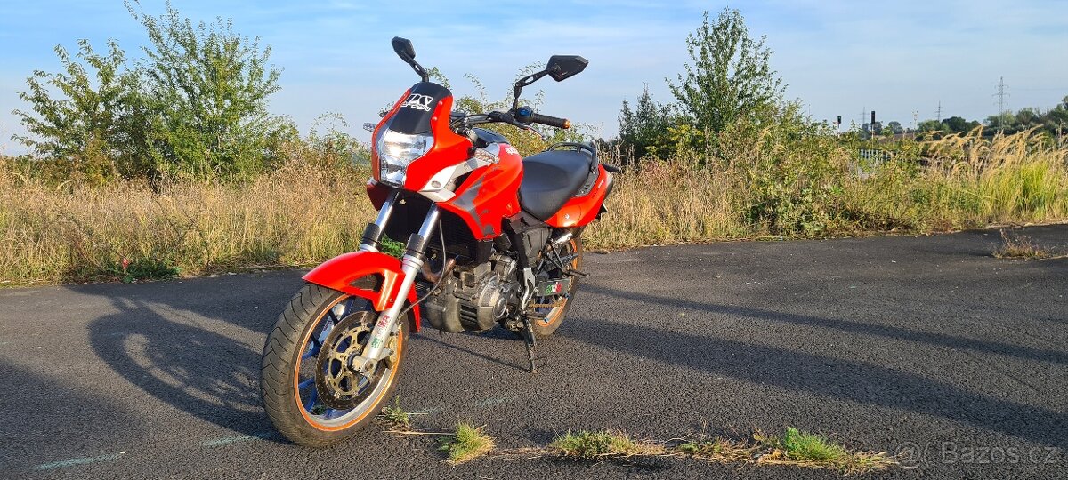 Aprilia Pegaso 650 Strada