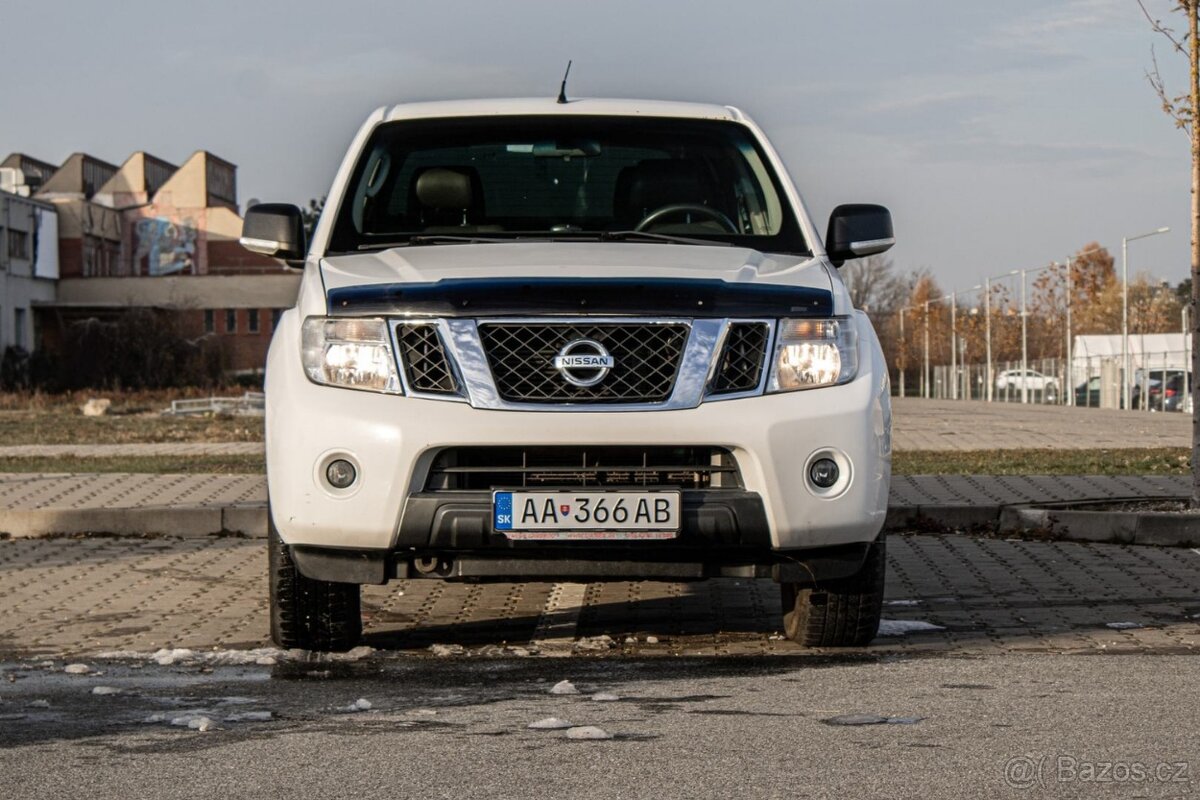 Nissan Navara DoubleCab 2.5 dCi XE Long