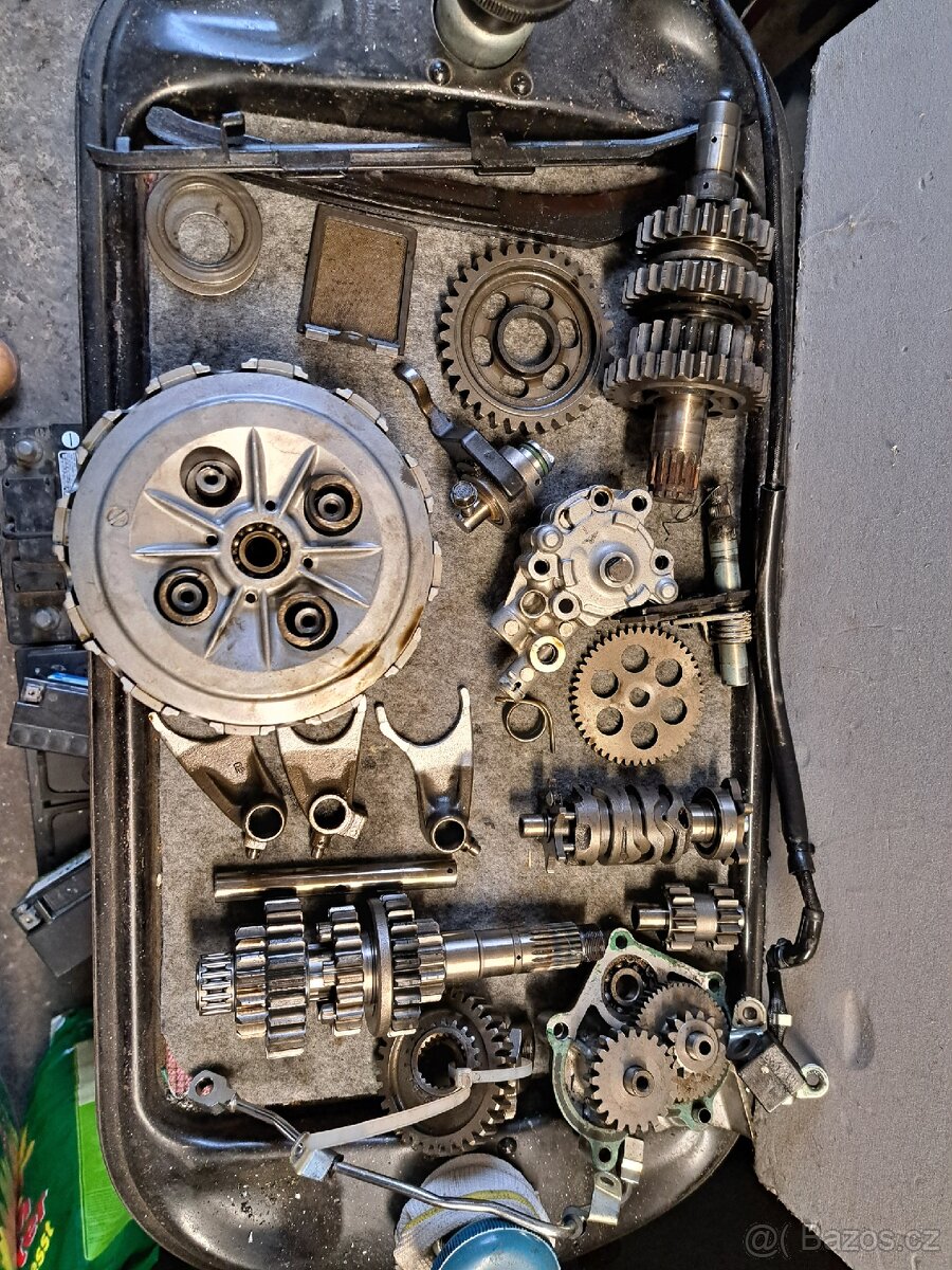 Honda fx  650 slr fmx nx dominator motor po dílech