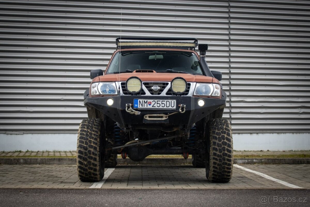 NISSAN PATROL GR 2.8 TDI Y61 Vagón