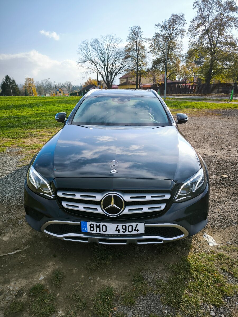 Mercedes-Benz E 220D 143 kW ALL-TERRAIN/4Matic/Tažné