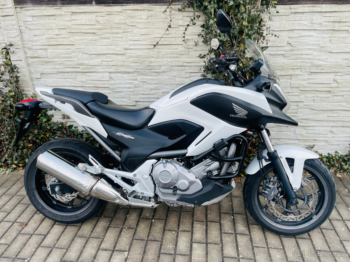 Honda NC 700 X r.v. 2014 najeto 43tis km 35kW