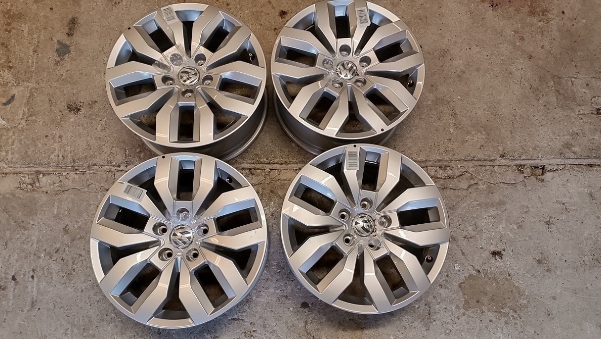 5x120 R17 ALU disky pekné Volkswagen