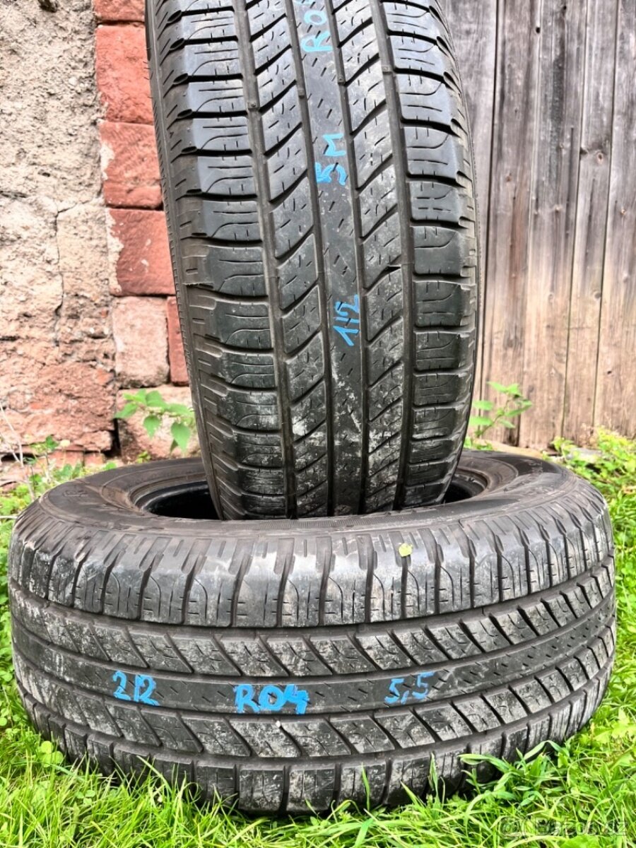 2ks 265/65 R17 pneu M+S Ford Ranger