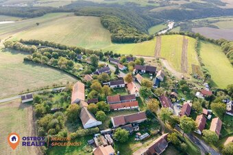 Prodej, zemědělská usedlost, pozemky 11145 m2, Chlum - 20