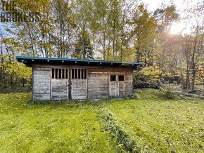 Stavební pozemek, výměra 1.567 m2, chata s terasou, studna,  - 20