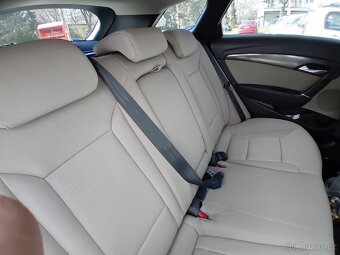 HYUNDAI i40 1.7 CRDI 2014 ČR AUTOMAT - 20