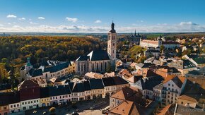 Prodej rodinného dom s bazénem a garáží na okraji Kutné Hory - 20