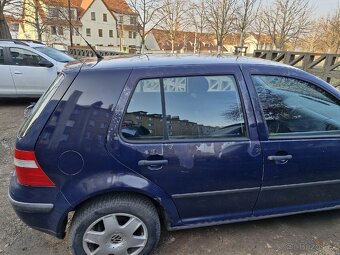 Volkswagen Golf 4 1.4, 55 kW - plně pojízdný - 20