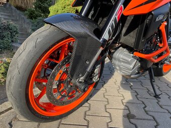 KTM 1290 Super Duke R - 20