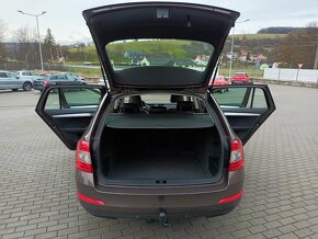 Škoda Octavia 2,0 TDI 110 kW,SERVISKA,TAŽNÉ - 20