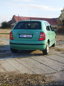 Škoda Fabia 1.4 MPI pistáciová barva - 20