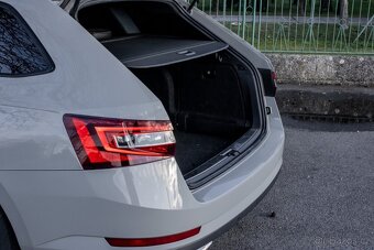 Škoda Superb Combi 2.0 TDI SCR Sportline-DSG - 20