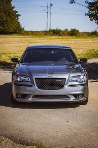 Chrysler 300c SRT 6.4 Hemi 351kw - 20