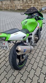 Kawasaki zx-9r rok.1999 - 20