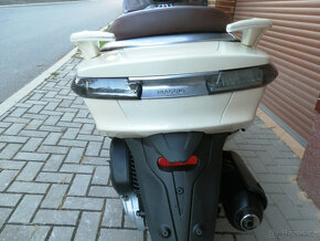 Piaggio x10 125 ccm ABS - 20